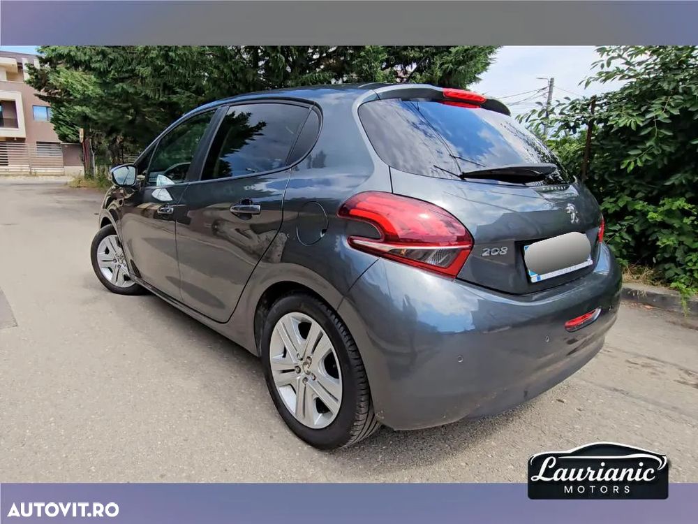 Peugeot 208 1.2 L PureTech Style - 4