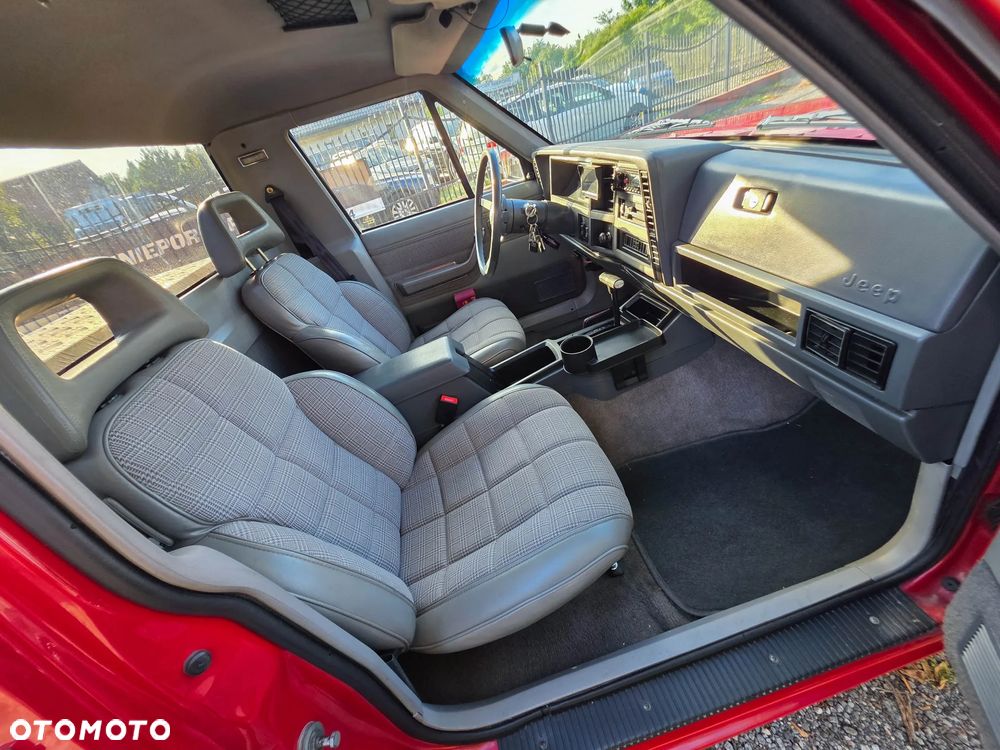 Jeep Comanche - 31