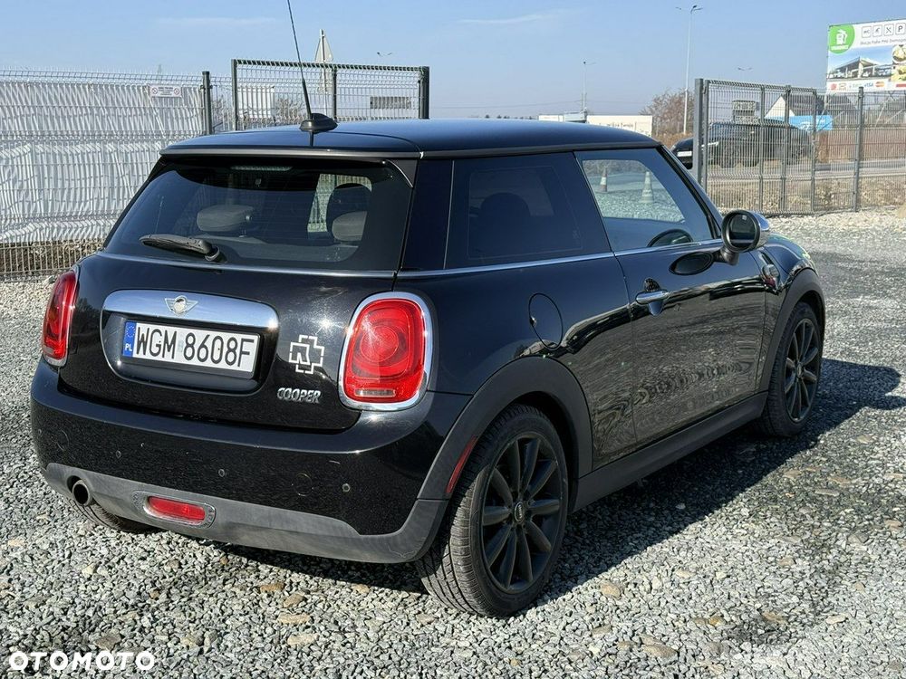 MINI Cooper Standard - 6