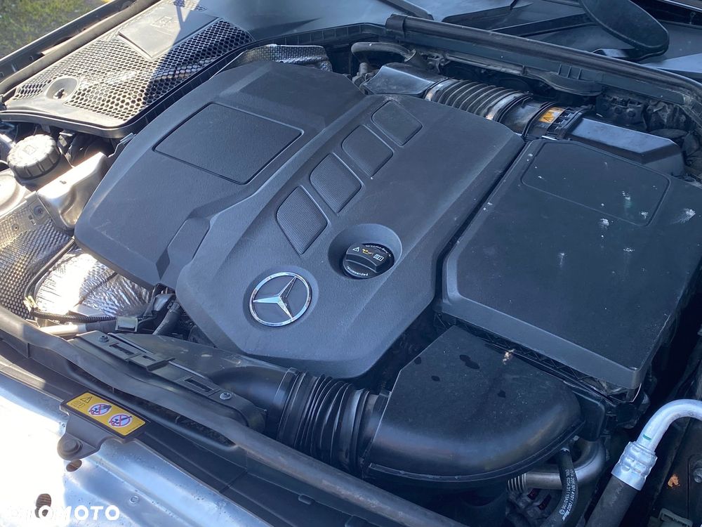 Mercedes-Benz Klasa C 220 d 4MATIC 9G-TRONIC - 8