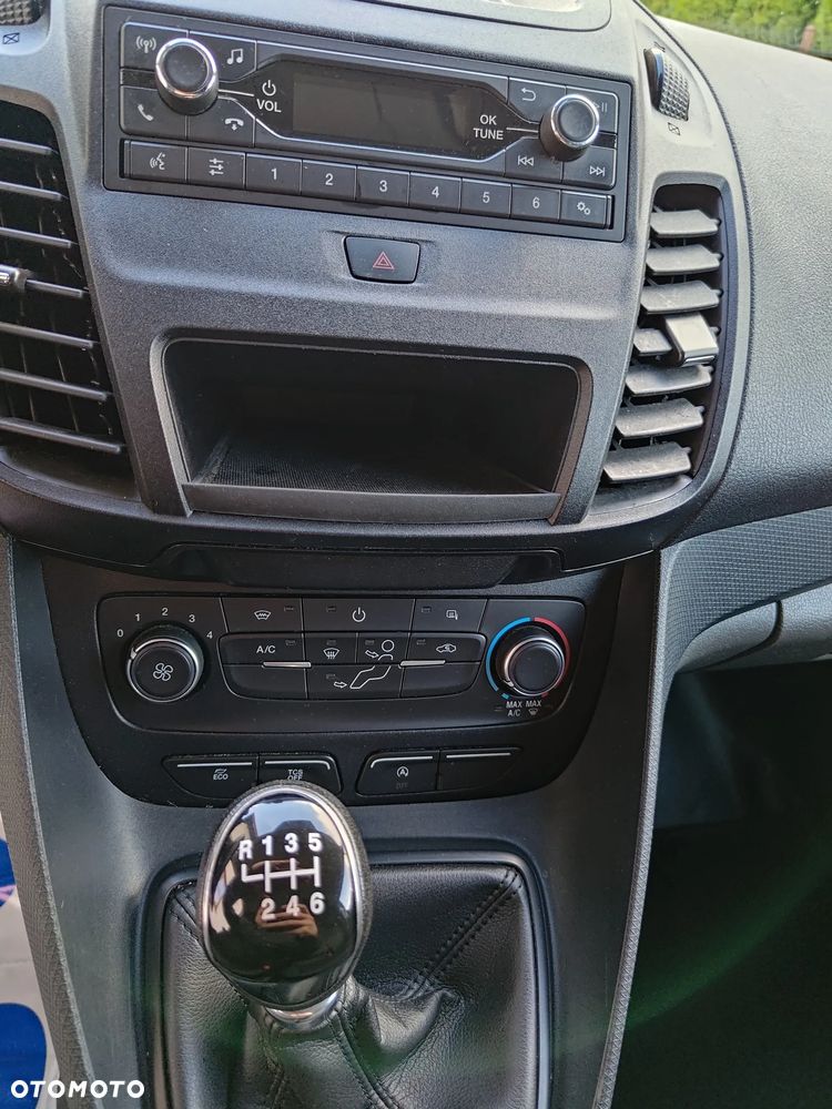 Ford Transit Connect - 18