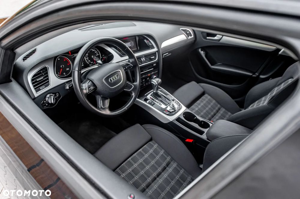 Audi A4 Avant 2.0 TDI Quattro Design S tronic - 19