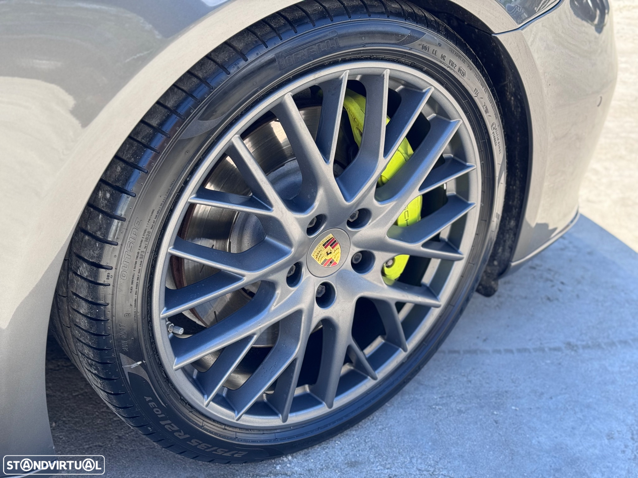 Porsche Panamera Sport Turismo 4 E-Hybrid - 28
