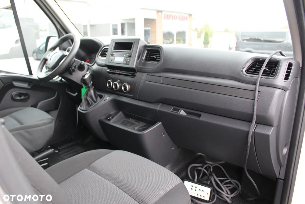 Renault MASTER 2.3 DCI 145 KM*/PODNOŚNIK KOSZOWY 12.5M/360 mh/*SERWIS FR*/ STAN IDEALNY / - 28