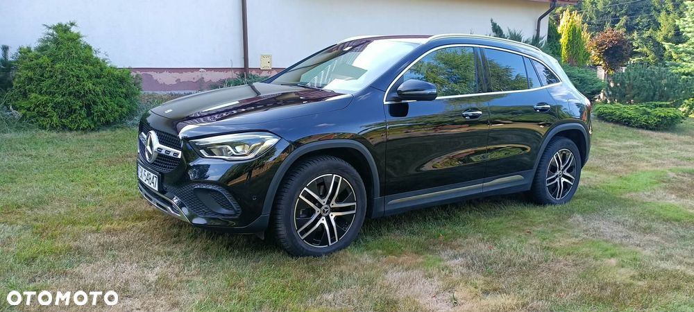 Mercedes-Benz GLA 200 Progressive - 4