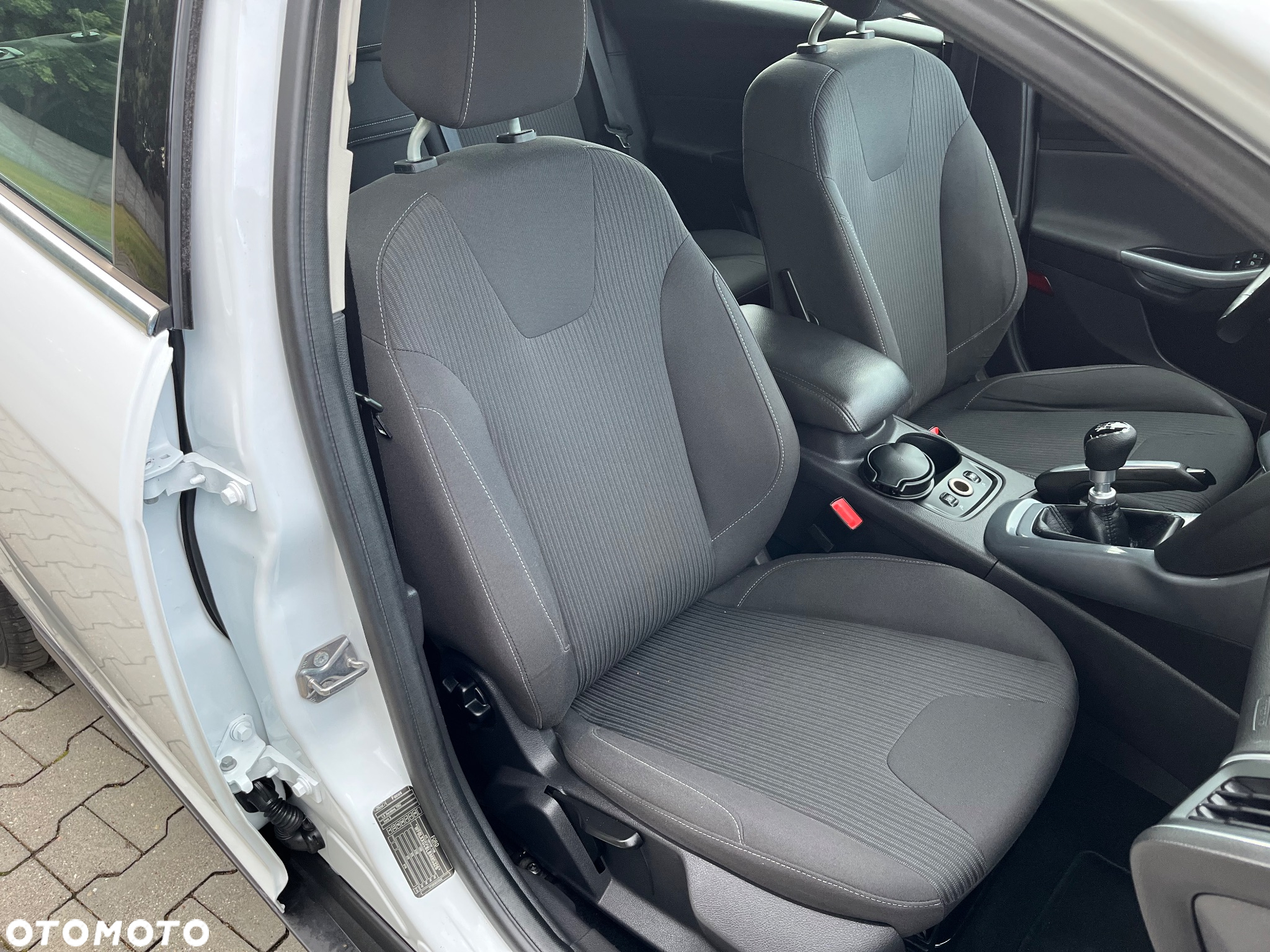 Ford Focus 1.6 TDCi DPF Titanium - 11
