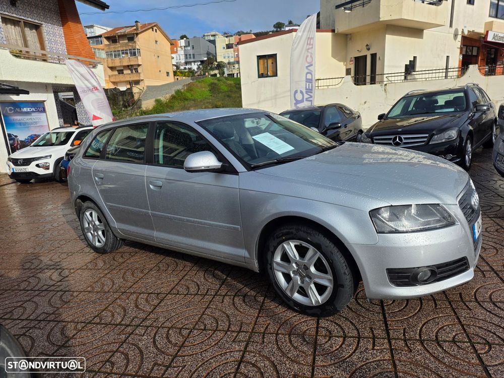 Audi A3 Sportback 1.6 TDI Attraction - 14
