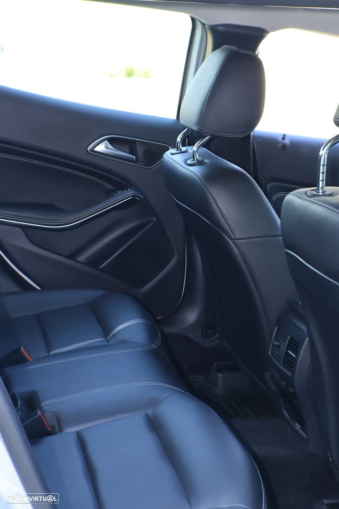 Mercedes-Benz GLA 200 - 3