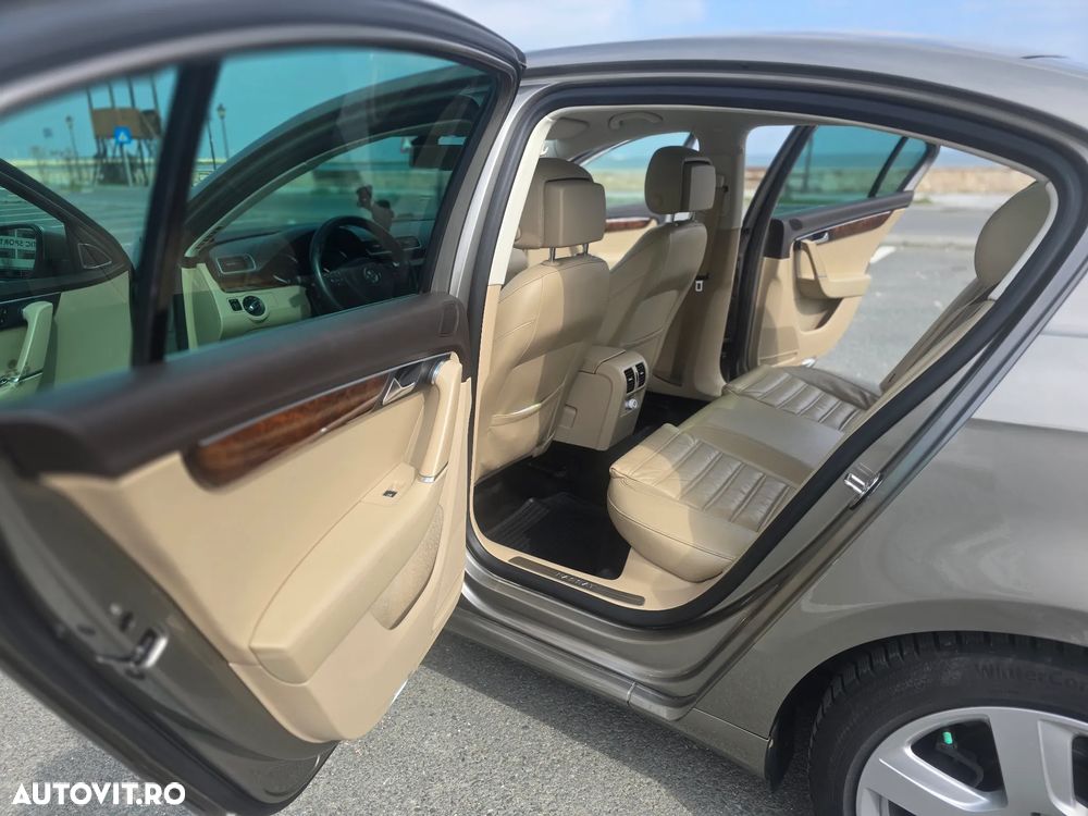 Volkswagen Passat 2.0 TDI BlueMotion Tehnology 4Motion Comfortline - 18