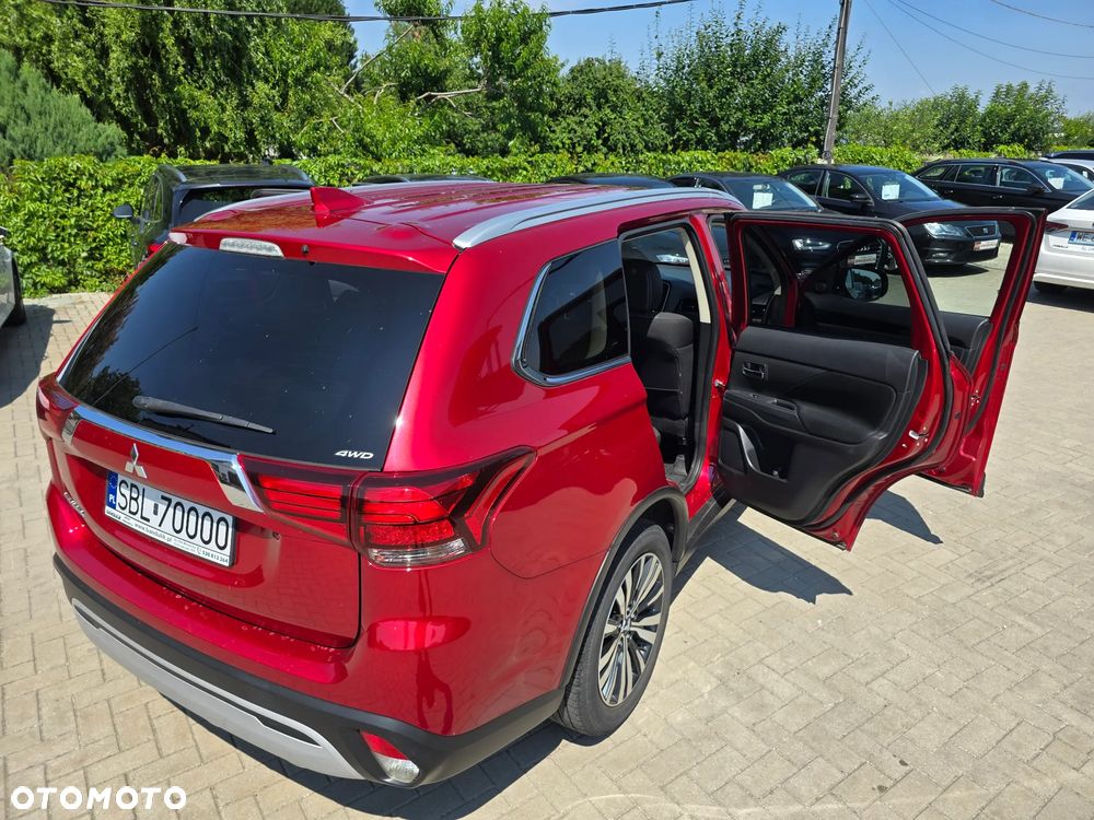 Mitsubishi Outlander - 39