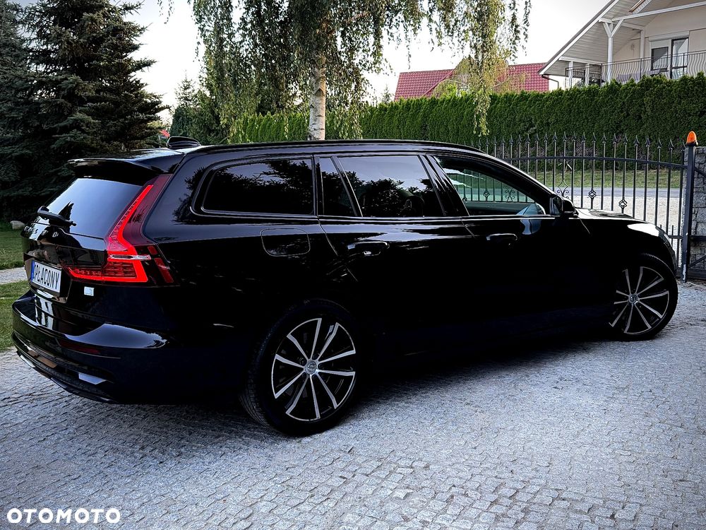 Volvo V60 T6 AWD Plug-In Hybrid Plus Dark - 20