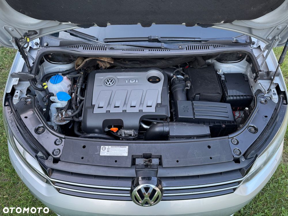 Volkswagen Touran 2.0 TDI DPF Highline DSG - 20