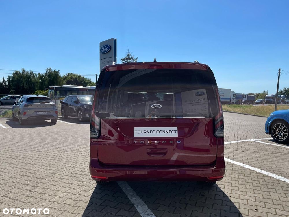 Ford Tourneo Connect - 14