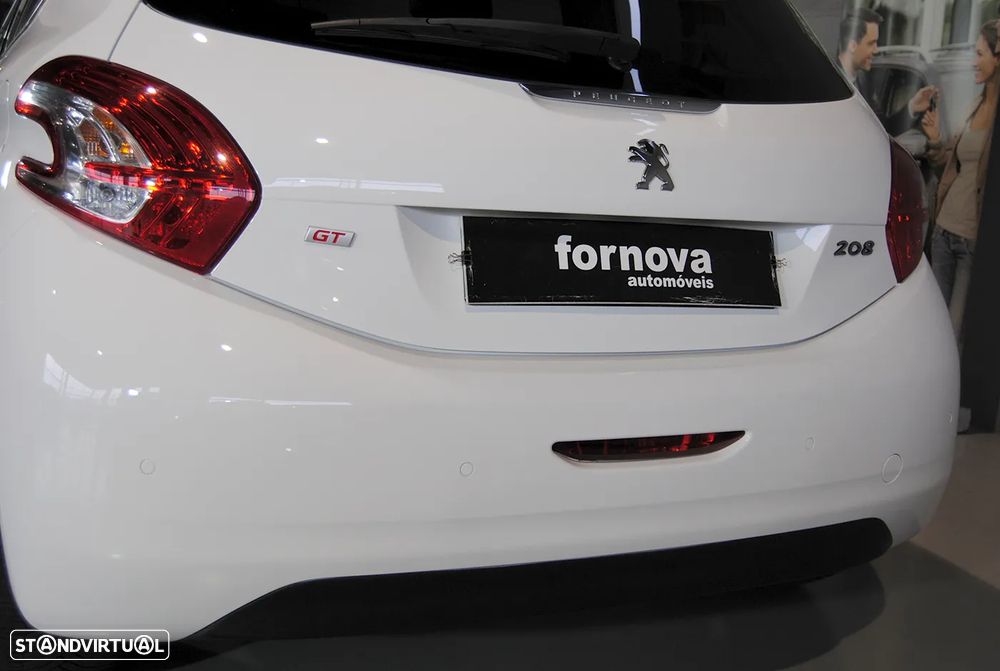 Peugeot 208 155 THP Allure - 13