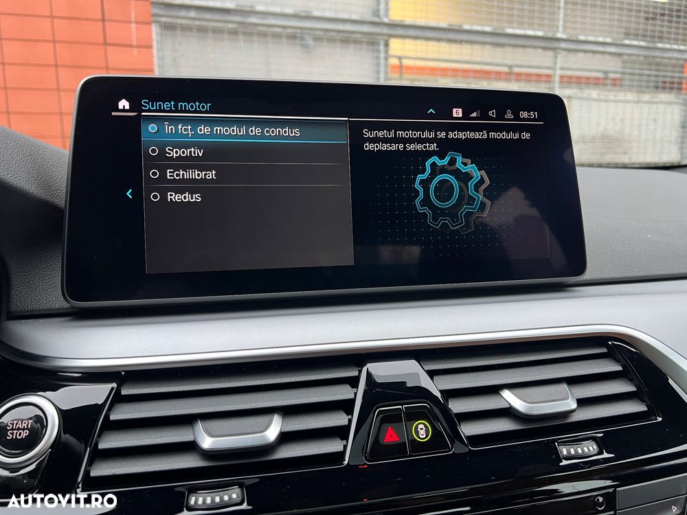 BMW Seria 5 530e Aut. Luxury Line - 37