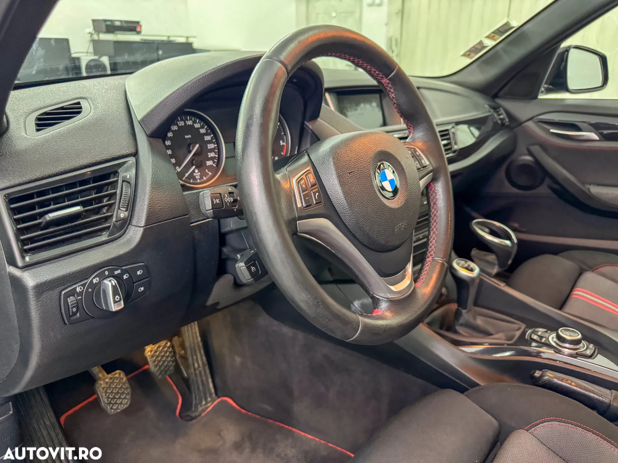BMW X1 sDrive18d Sport Line - 18