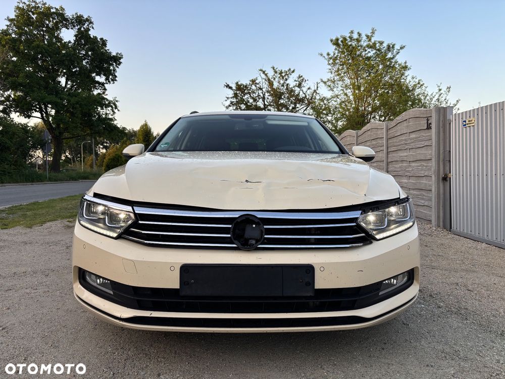 Volkswagen Passat 2.0 TDI (BlueMotion Technology) DSG Comfortline - 11