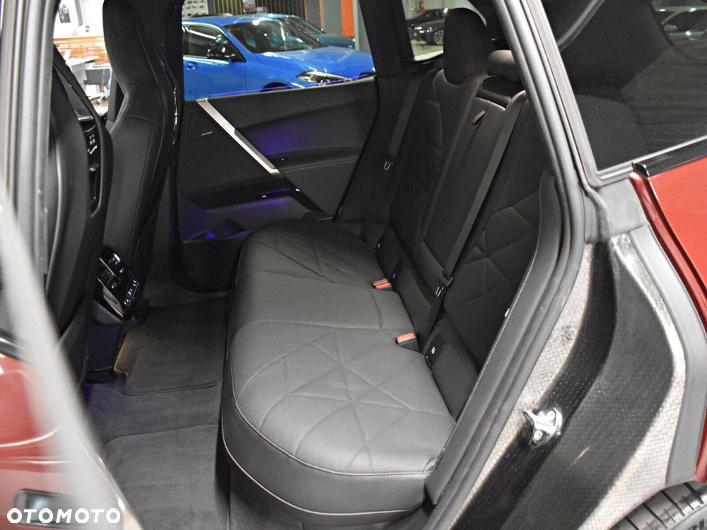 BMW iX xDrive40 76.6kWh Signature - 15