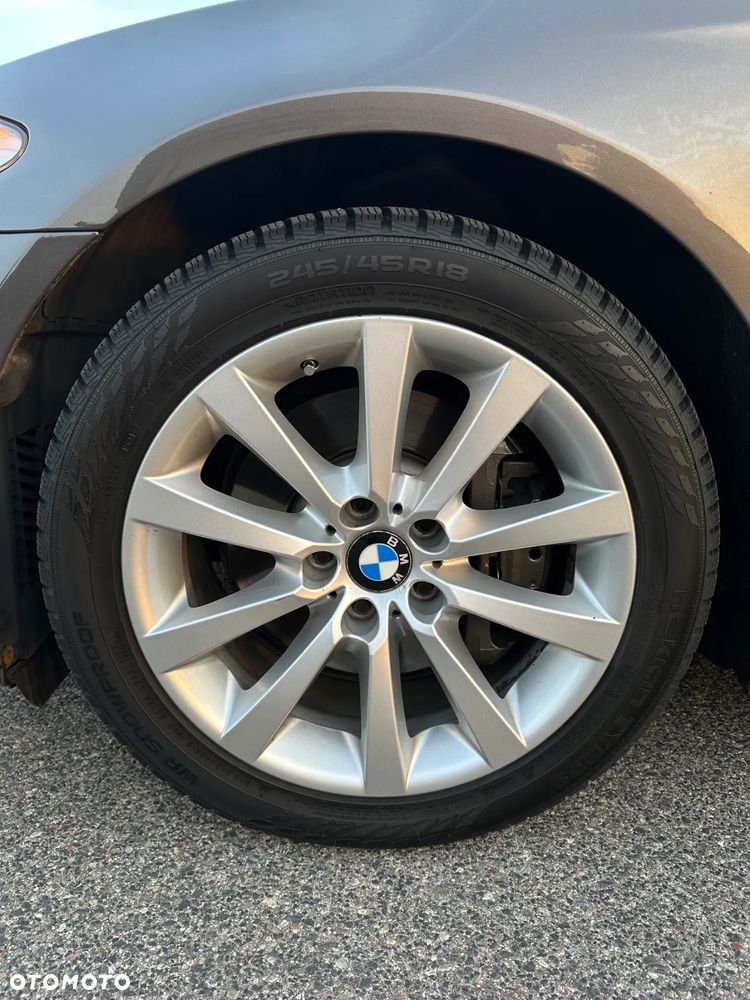 BMW Seria 5 - 25