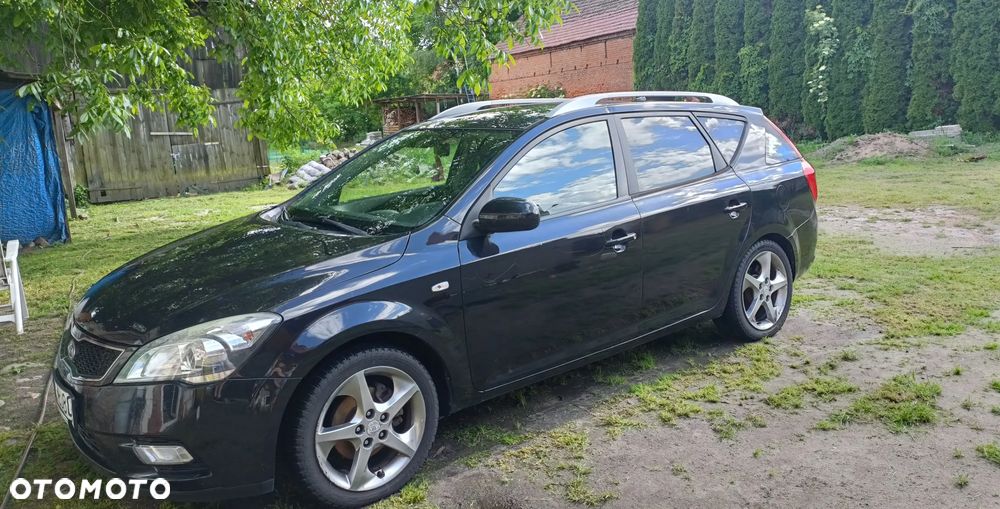 Kia Ceed 1.6 Crdi Comfort - 1