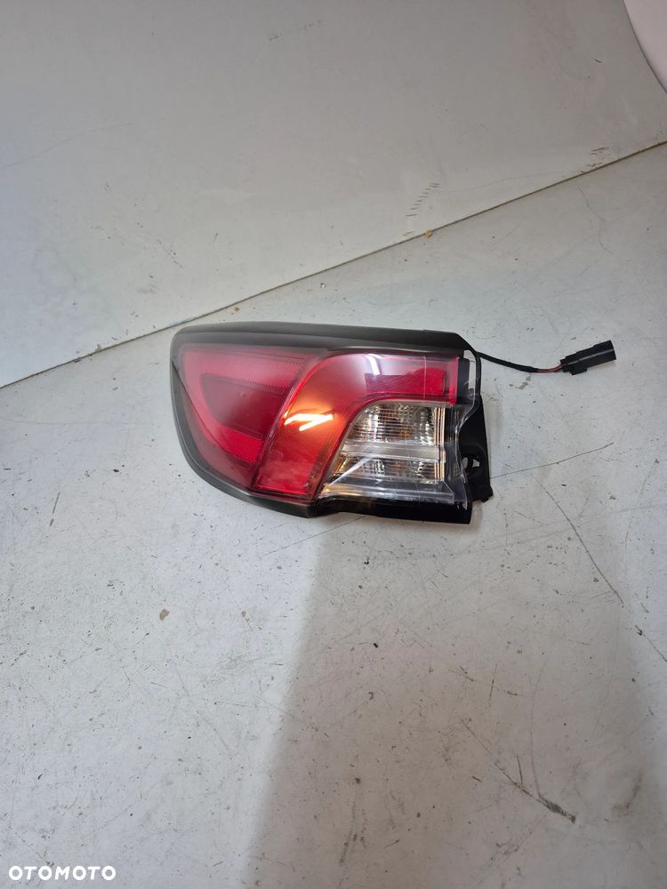 Ford Kuga MK3 lampa tylna lewa LV4B-13405-BF - 1