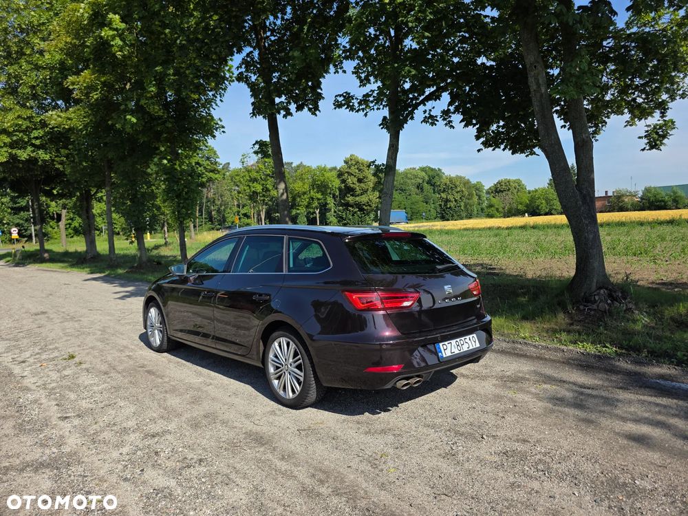 Seat Leon 2.0 TDI Xcellence S&S DSG - 4