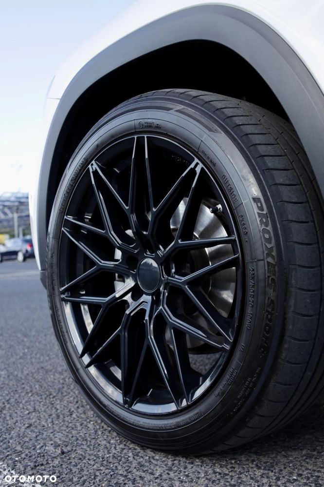 Mercedes-Benz GLB 200 7G-DCT - 11