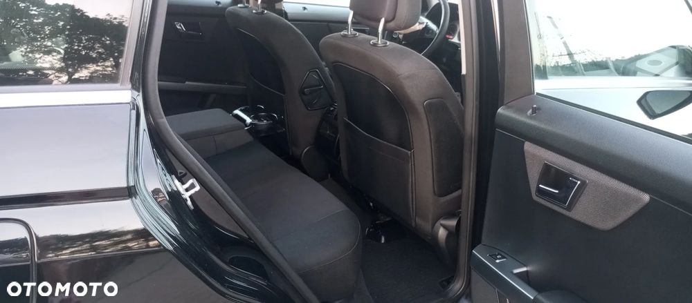 Mercedes-Benz GLK - 11
