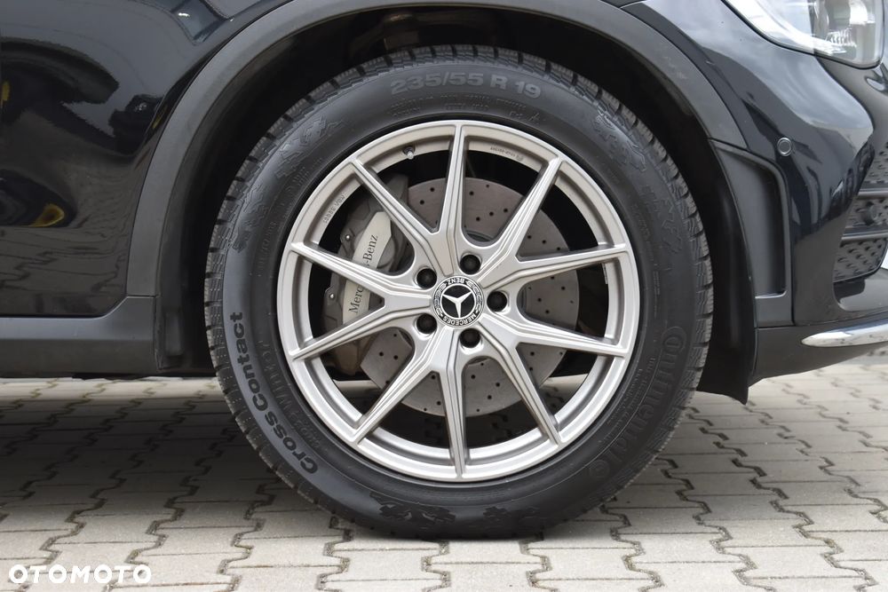 Mercedes-Benz GLC 300 d 4Matic 9G-TRONIC AMG Line - 11