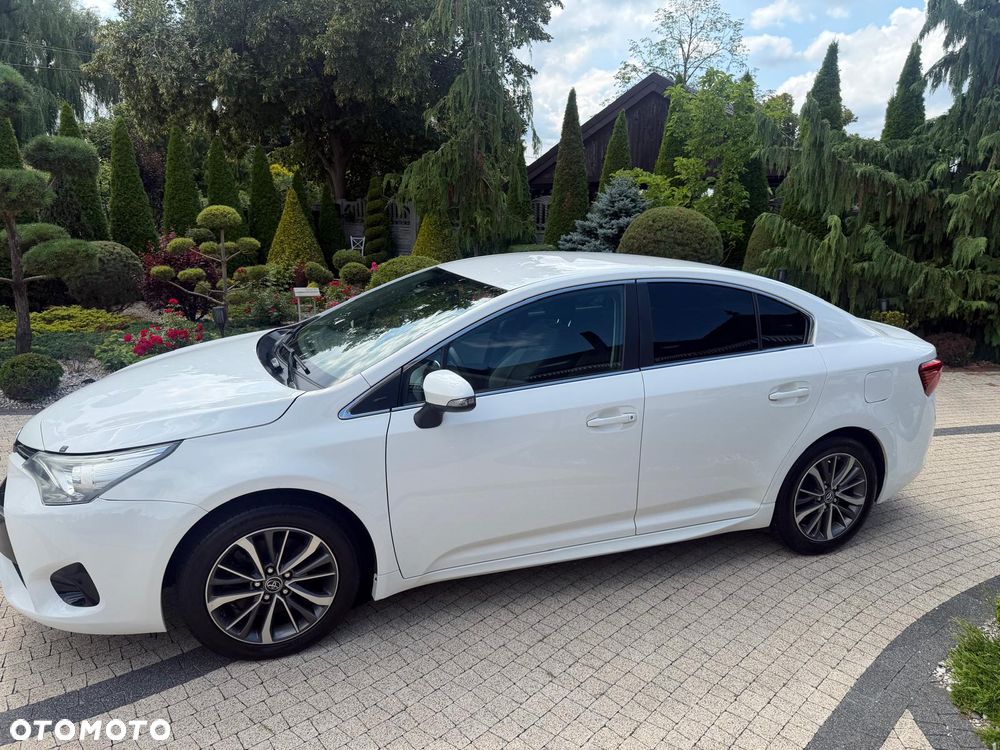 Toyota Avensis 2.0 D-4D Active Business - 25