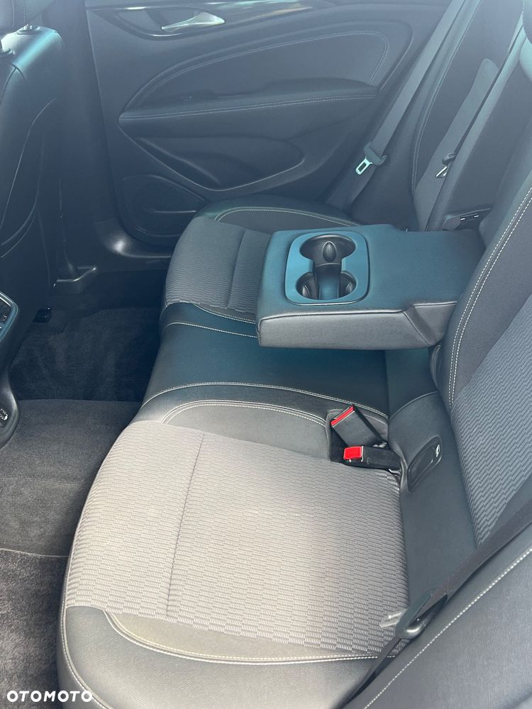 Opel Insignia 2.0 CDTI ecoFLEX Start/Stop Business Innovation - 11