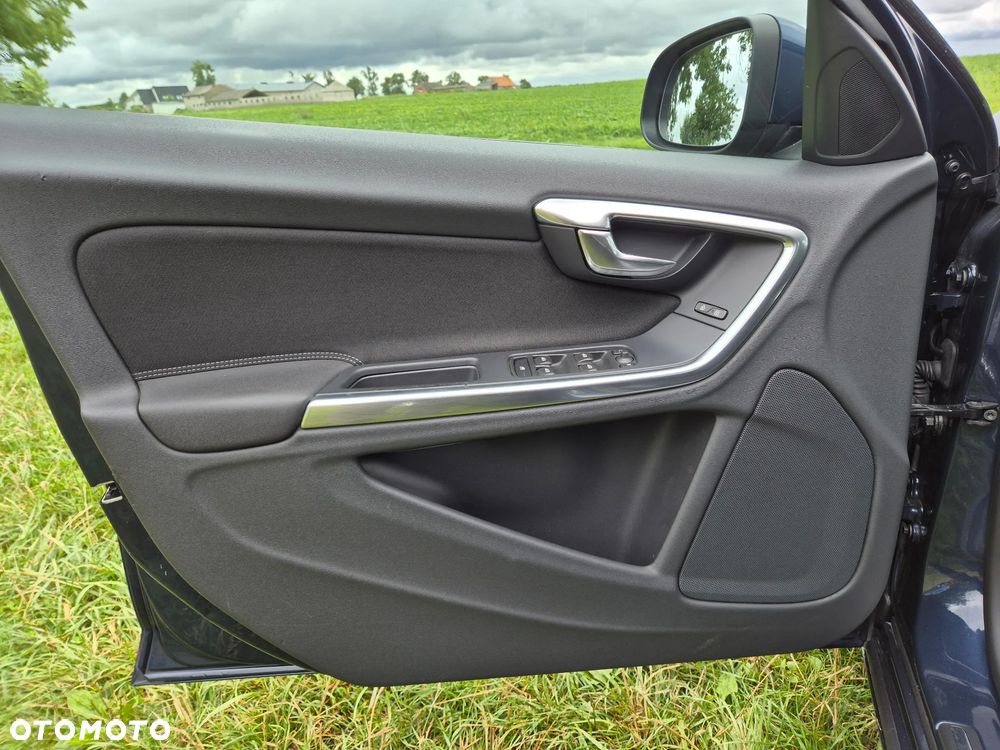 Volvo V60 T3 Edition - 20