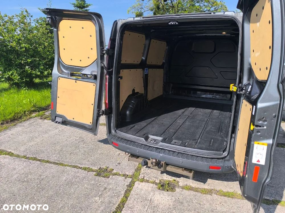 Ford TRANSIT CUSOM - 9