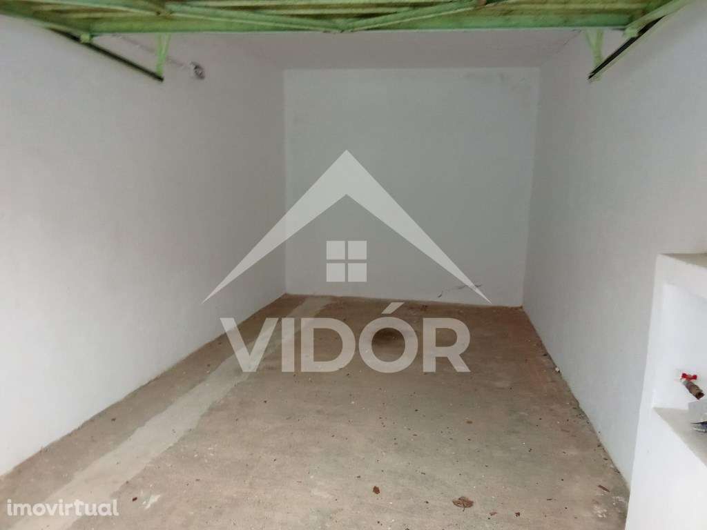 Garagem Box junto ao Estádio Municipal João Bento Pessoa - Grande imagem: 3/3