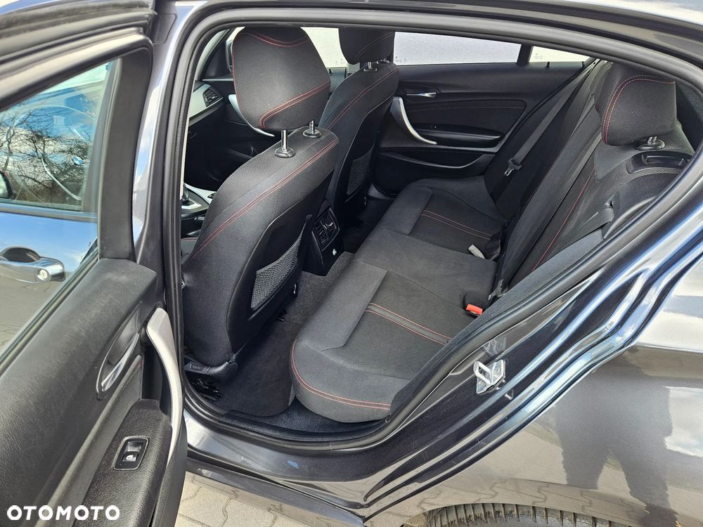 BMW Seria 1 120d Sport-Aut Sport Line - 17
