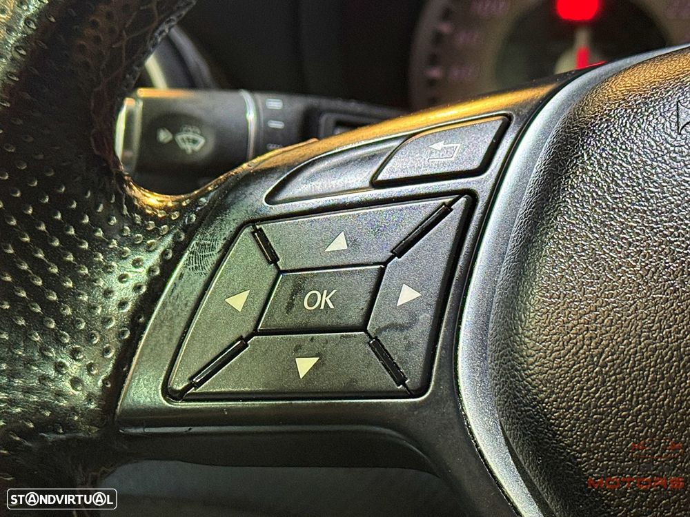 Mercedes-Benz A 180 Peak Edition - 21