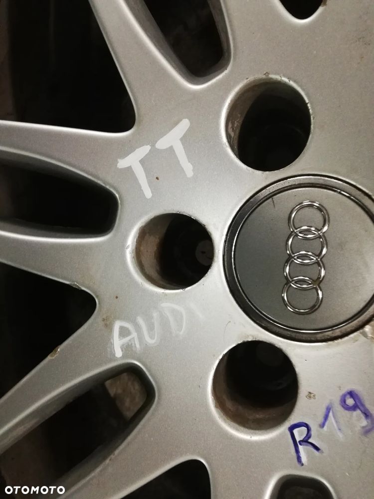 4x Felgi Aluminiowe AUDI TT R19 ET33 8R0601025R - 3