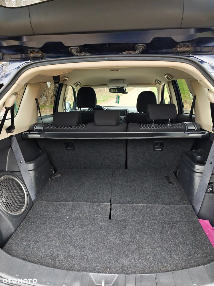 Mitsubishi Outlander 2.0 Intense + Navi 4WD CVT - 20
