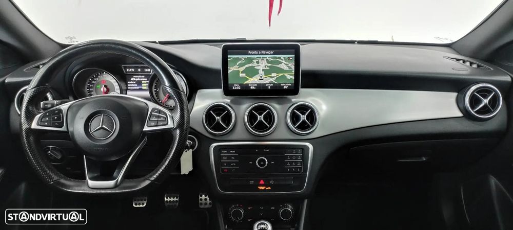 Mercedes-Benz CLA 200 - 9