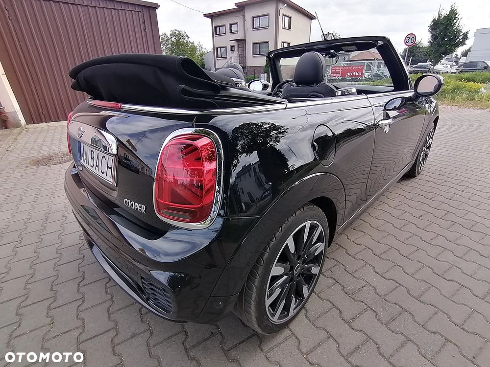 MINI Cooper Cabrio - 12