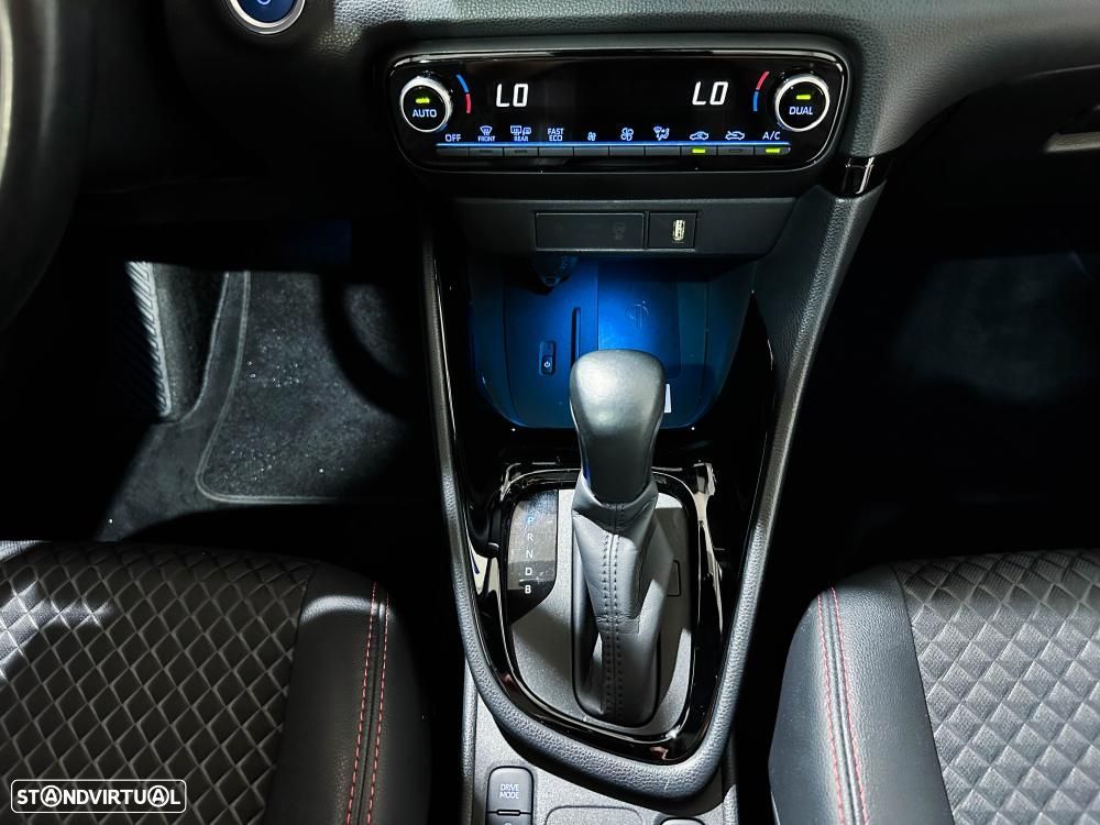 Toyota Yaris 1.5 HDF Comfort - 35