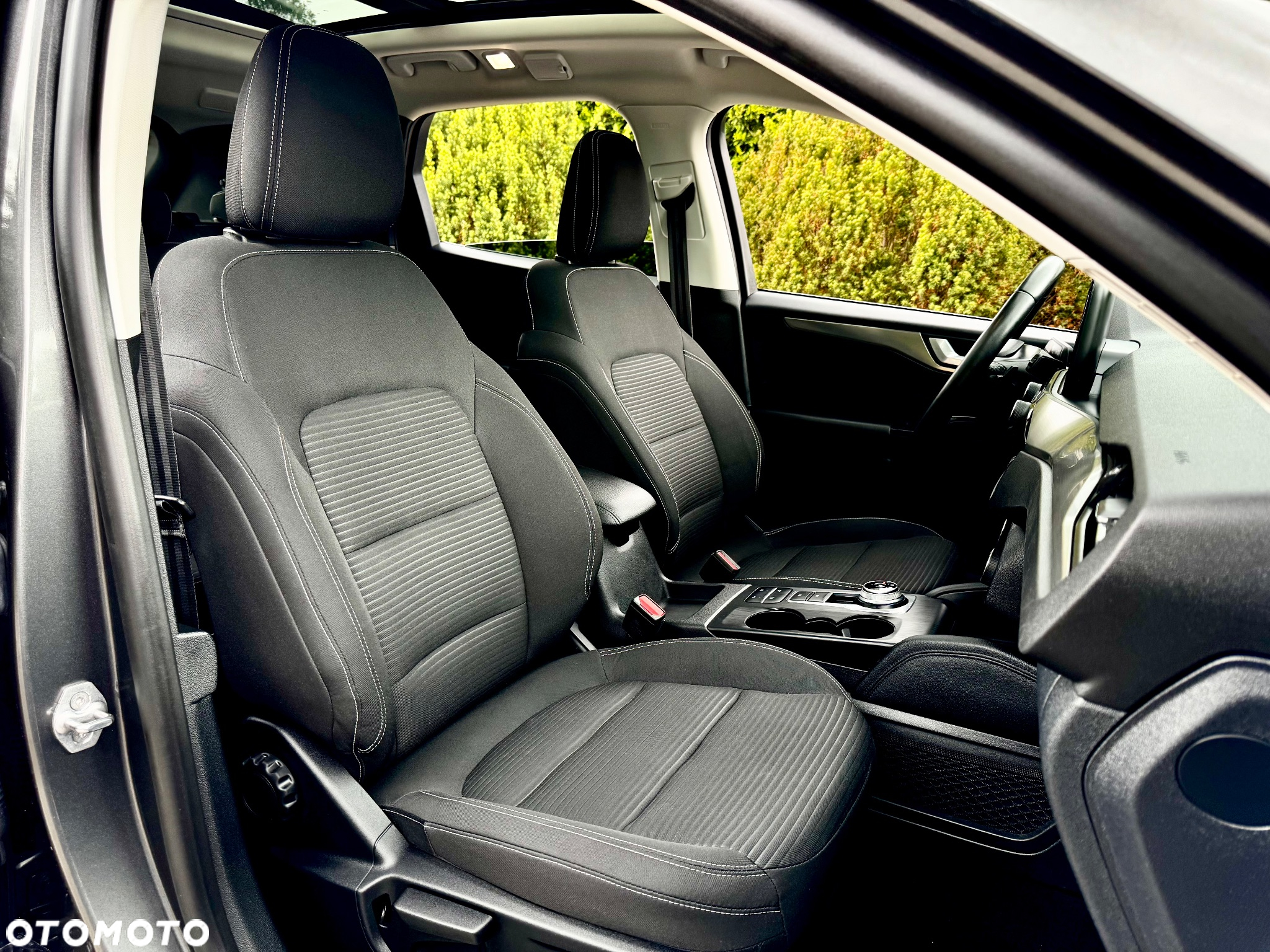Ford Kuga 2.0 EcoBlue 4x4 TITANIUM - 30