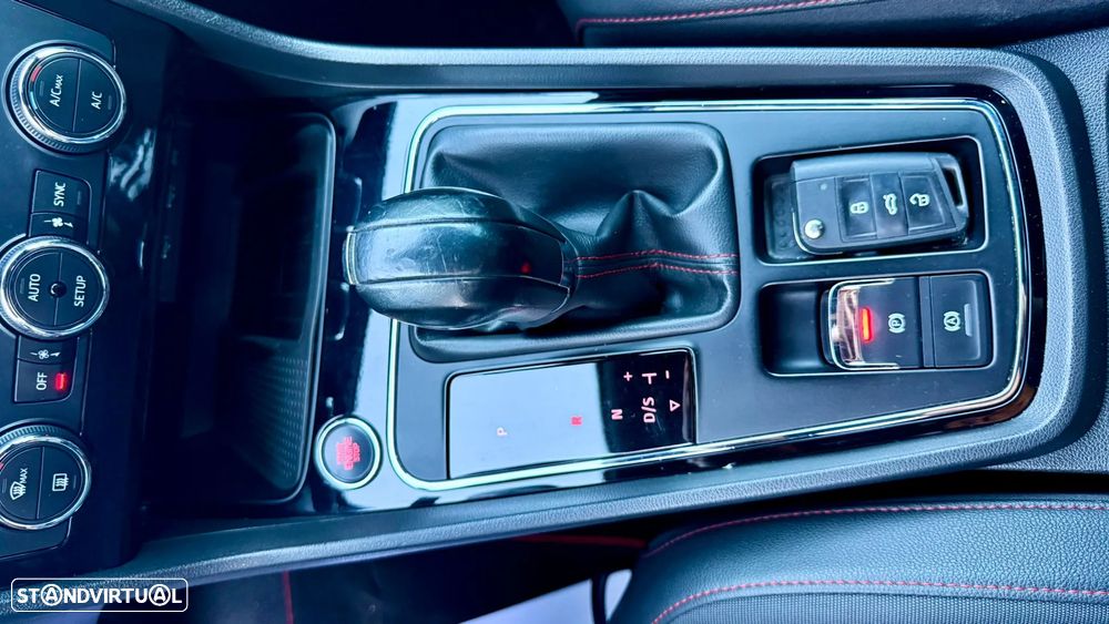 SEAT Leon ST 1.6 TDI S&S DSG FR - 15