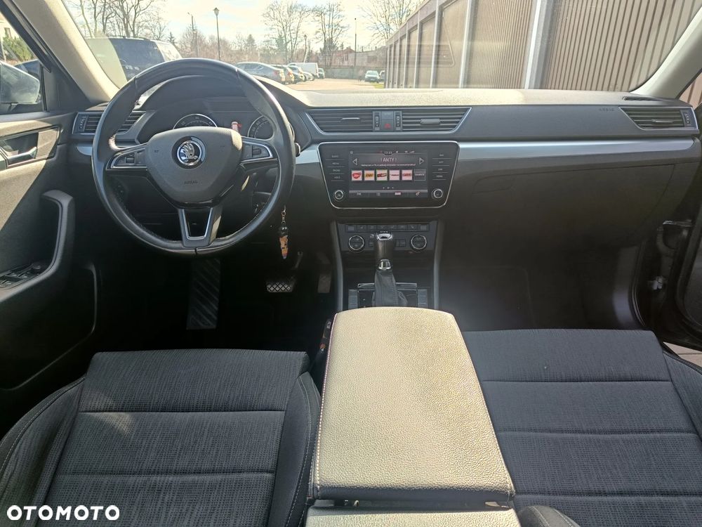 Skoda Superb 1.6 TDI DSG Ambition - 31