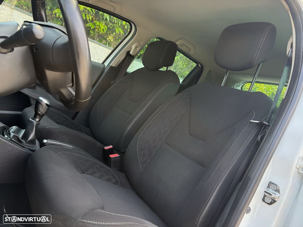 Renault Clio 0.9 TCe Limited Edition - 12