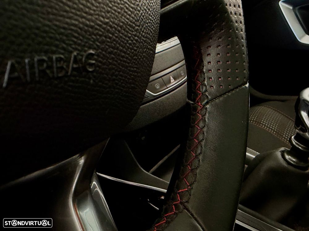 Peugeot 308 SW 1.6 BlueHDi GT Line - 36