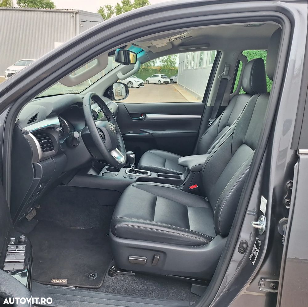 Toyota Hilux 2.4D 150CP 4x4 Double Cab AT Executive - 16