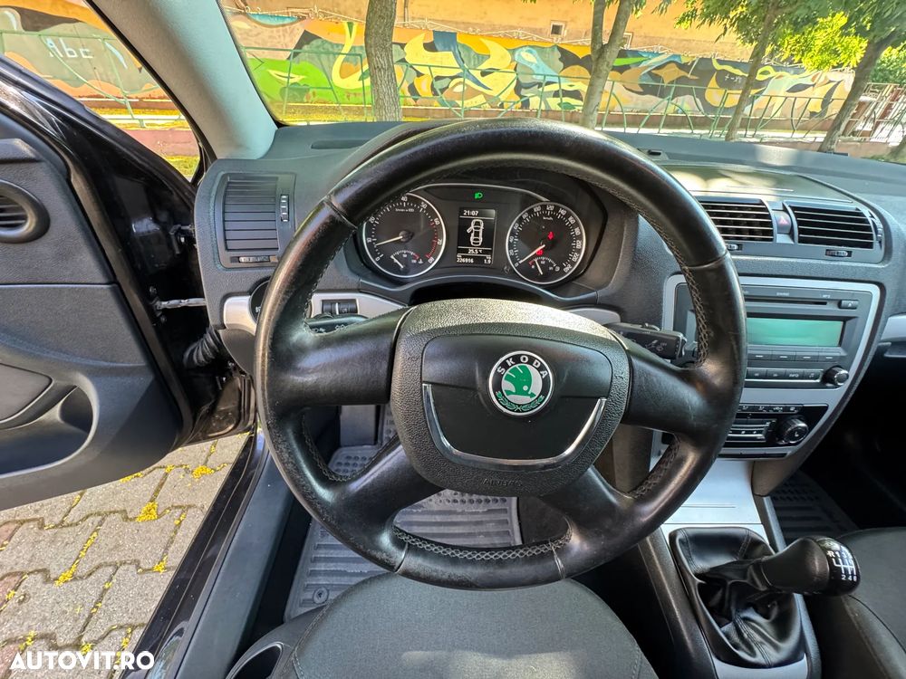 SKODA Octavia 2010 — imagine 11