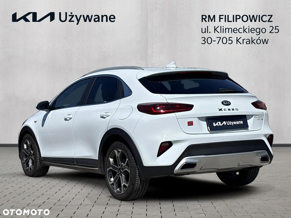 Kia XCeed 1.5 T-GDI M - 3