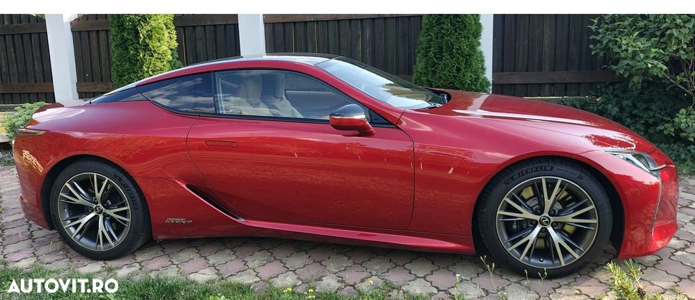 Lexus LC 500h - 11